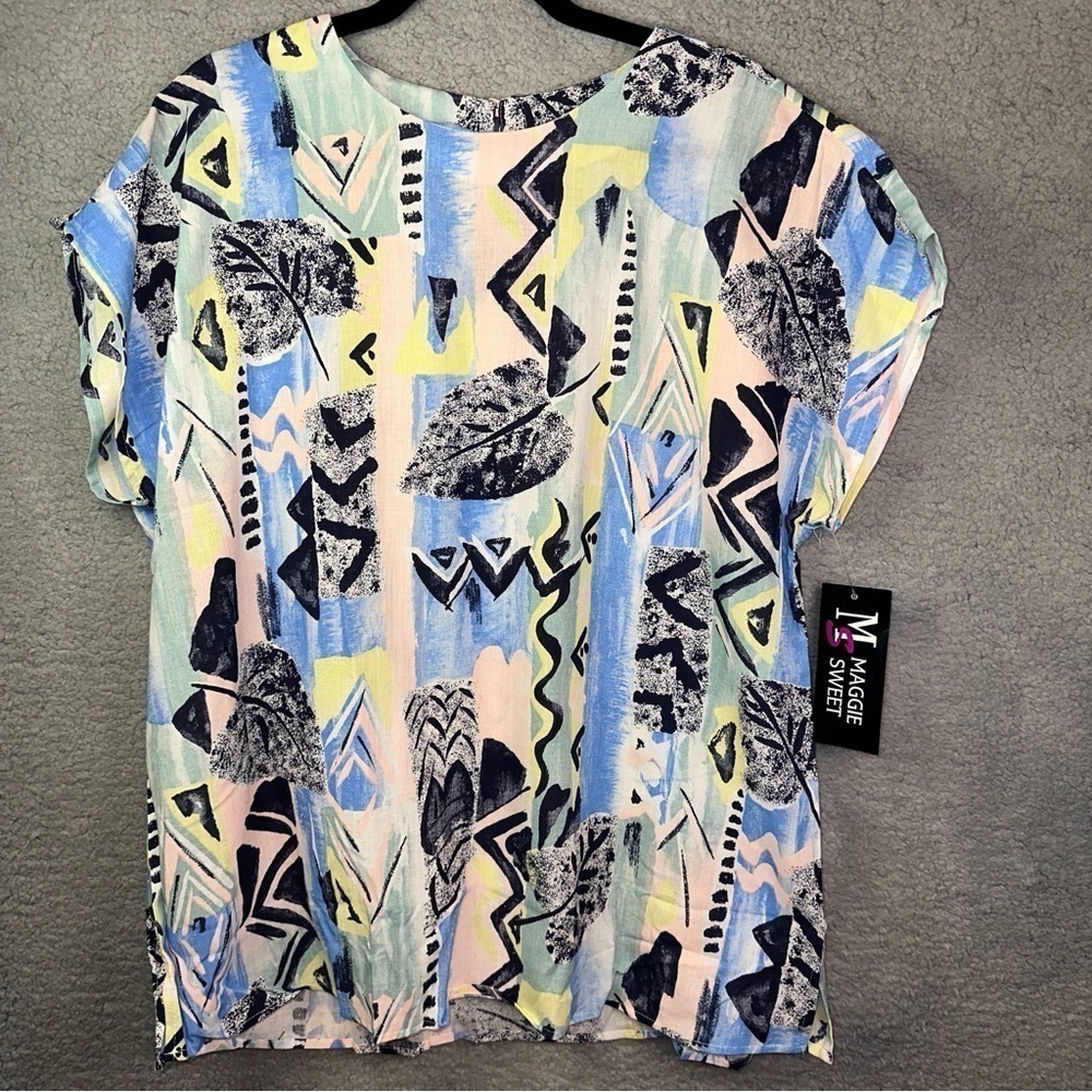 Maggie Sweet Top Womens 1X Multicolor Geometric Floral Short Sleeve Blouse NWT
